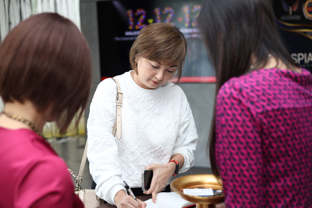 ARON6940