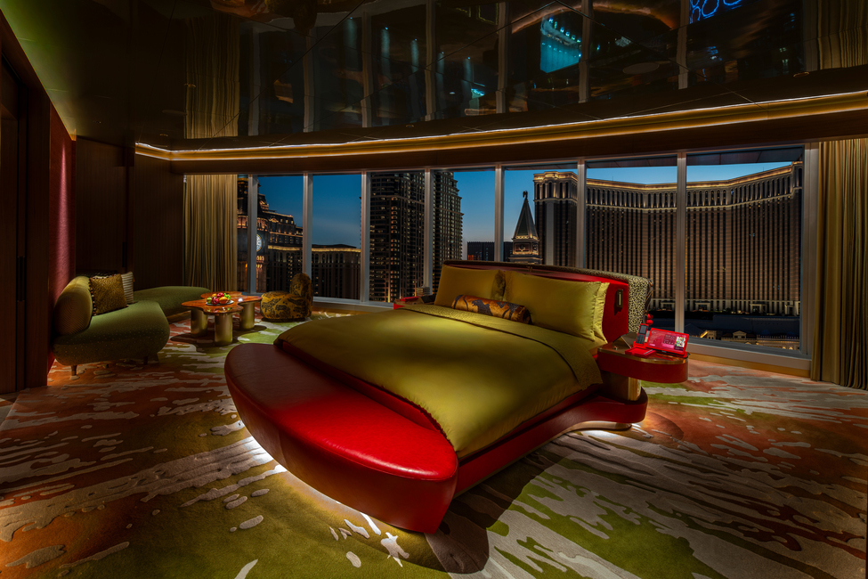 360° rotating king bed of “The Haven” Suite