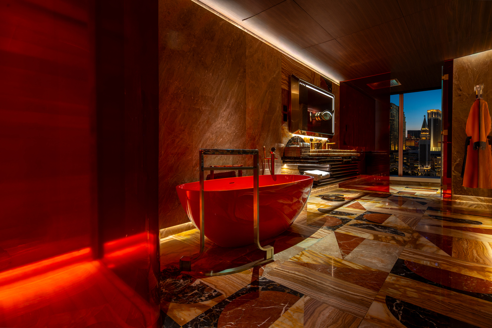 Bathroom of “Hypnotic” Suite
